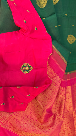 Pure Kanjivaram Handloom pure silk Bottle green pink Handloom silk saree pure zari  Muhurtam Wedding Saree with ready to wear ship Blouse Online USA