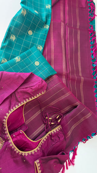 Handloom Bottle Green  gold checks kanchi pattu saree fine weave kanchi pattu bridal