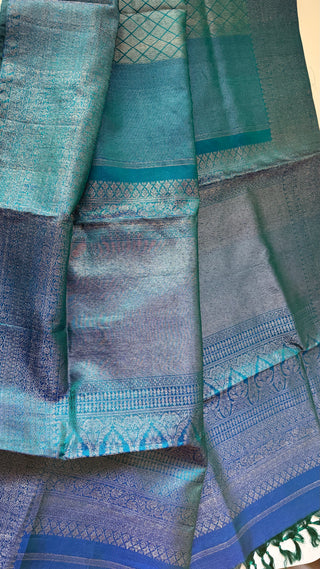 Pure Handloom kanjivaram Shades of Beautiful Blue brocade weave silver zari kanchi pattu saree fine weave kanchi pattu bridal