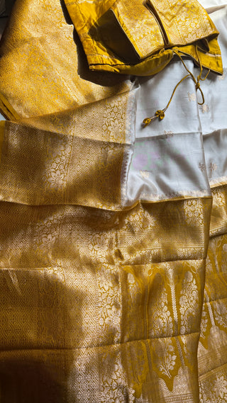 Beige Gold Benerasi Handloom silk saree Katan silk saree  pallu Partywear Diwali online shopping with stitched blouse