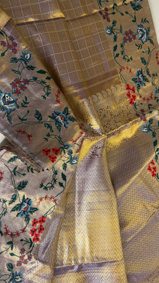 Pure Indian wedding kanjivaram light purple pastel Gold silk tissue brocade  silk pure embroidered silk handwoven