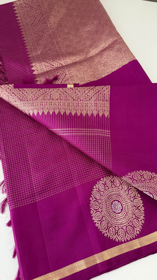Dark Magenta  Handloom kanjivaram Beautiful muthu kattam kanchi pattu saree fine weave kanchi pattu bridal vintage revival