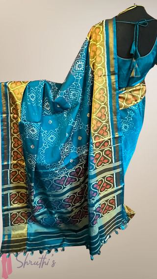 Peacock Blue  Green pure patan patola silk saree with  silk finish pallu with prestitched blouse