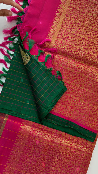 Pure Kanjivaram Handloom pure silk Bottle green pink Handloom silk saree pure zari  Muhurtam Wedding Saree with ready to wear ship Blouse Online USA