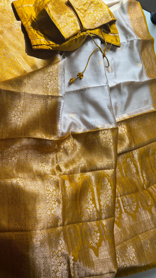 Beige Gold Benerasi Handloom silk saree Katan silk saree  pallu Partywear Diwali online shopping with stitched blouse