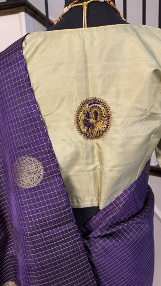 Pure Kanjivaram Handloom pure silk Light Lavender to dark lavender Handloom silk saree pure zari  Muhurtam Wedding Saree with ready to wear ship Blouse Online USA