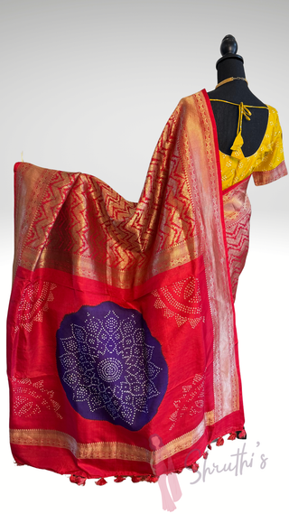 Red Benerasi Handloom silk saree Katan silk saree bandhej pallu Partywear Diwali online shopping with prestitched blouse