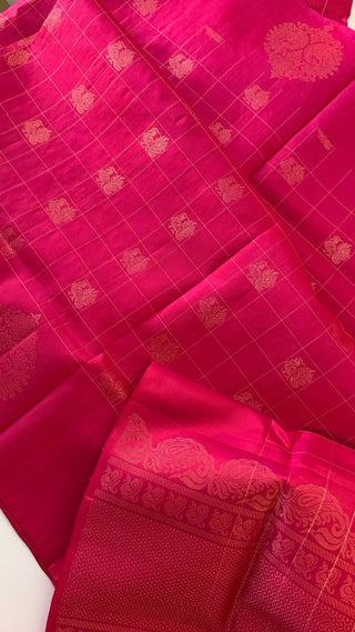 Handloom Reddish pink dual shade Easy drape with unstitched blouse Beautiful muthu kattam Soft silk kanchi pattu saree fine weave kanchi pattu bridal vintage revival