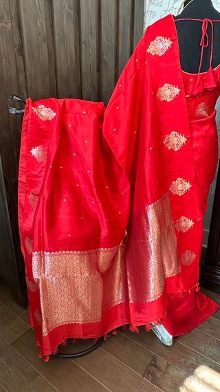 Elegant red handloom Banaras saree ready to wear with prestitched blouse