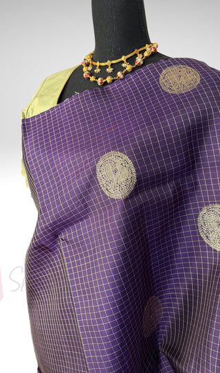 Pure Kanjivaram Handloom pure silk Light Lavender to dark lavender Handloom silk saree pure zari  Muhurtam Wedding Saree with ready to wear ship Blouse Online USA