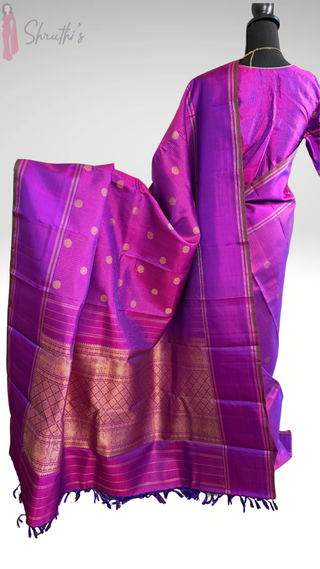 Traditional Kanjivaram Deep Magenta muthu kattan fine checks vintage Pure Silk Kanjivaram Pattu – Old World Charm with Stitched Blouse | Ready to Wear Pure Silk Saree for Women – Indian Bridal Online USA
