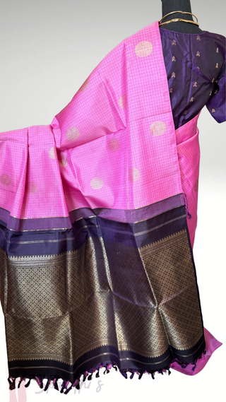 Pure Kanjivaram Handloom pure silk Light Lavender to dark lavender Handloom silk saree pure zari  Muhurtam Wedding Saree with ready to wear ship Blouse Online USA