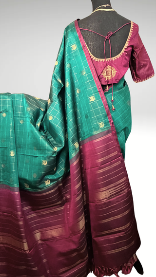 Handloom Bottle Green  gold checks kanchi pattu saree fine weave kanchi pattu bridal