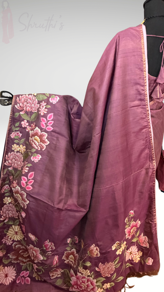Handloom Pure soft silk embroidered borders and pallu silk handwoven blouse border