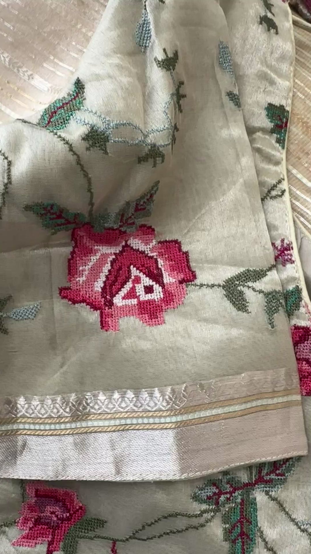 Elegant tissue organza silk saree in gold paired with embroidered blouse (36–42).