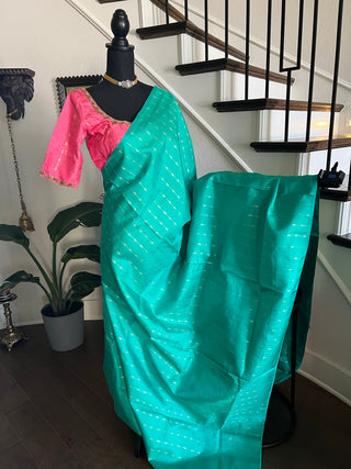 Borderless salmon pink teal with silver  zari pure kanjivaram