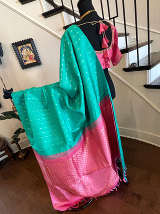Borderless salmon pink teal with silver  zari pure kanjivaram